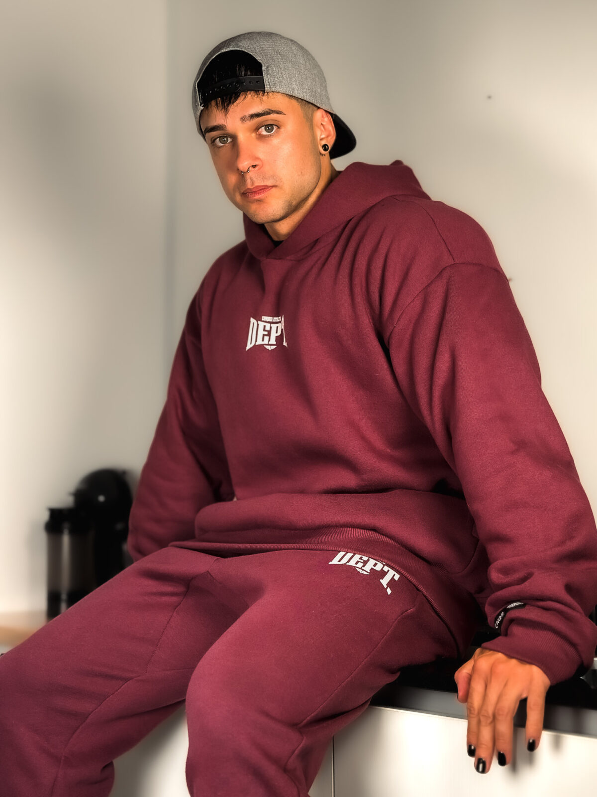Hoodie Oversized - Athletic Department - Borravino - Imagen 11
